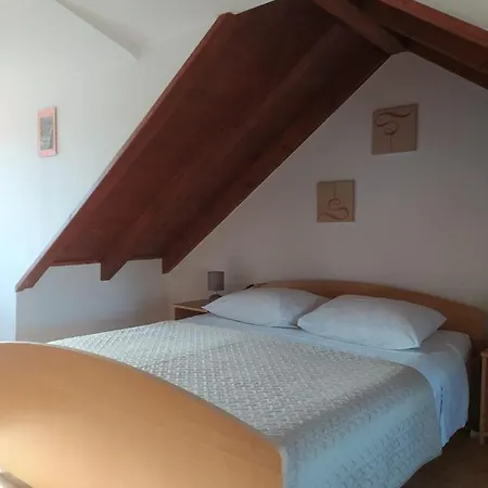 Apartment Room Parcina Apartment Trogir